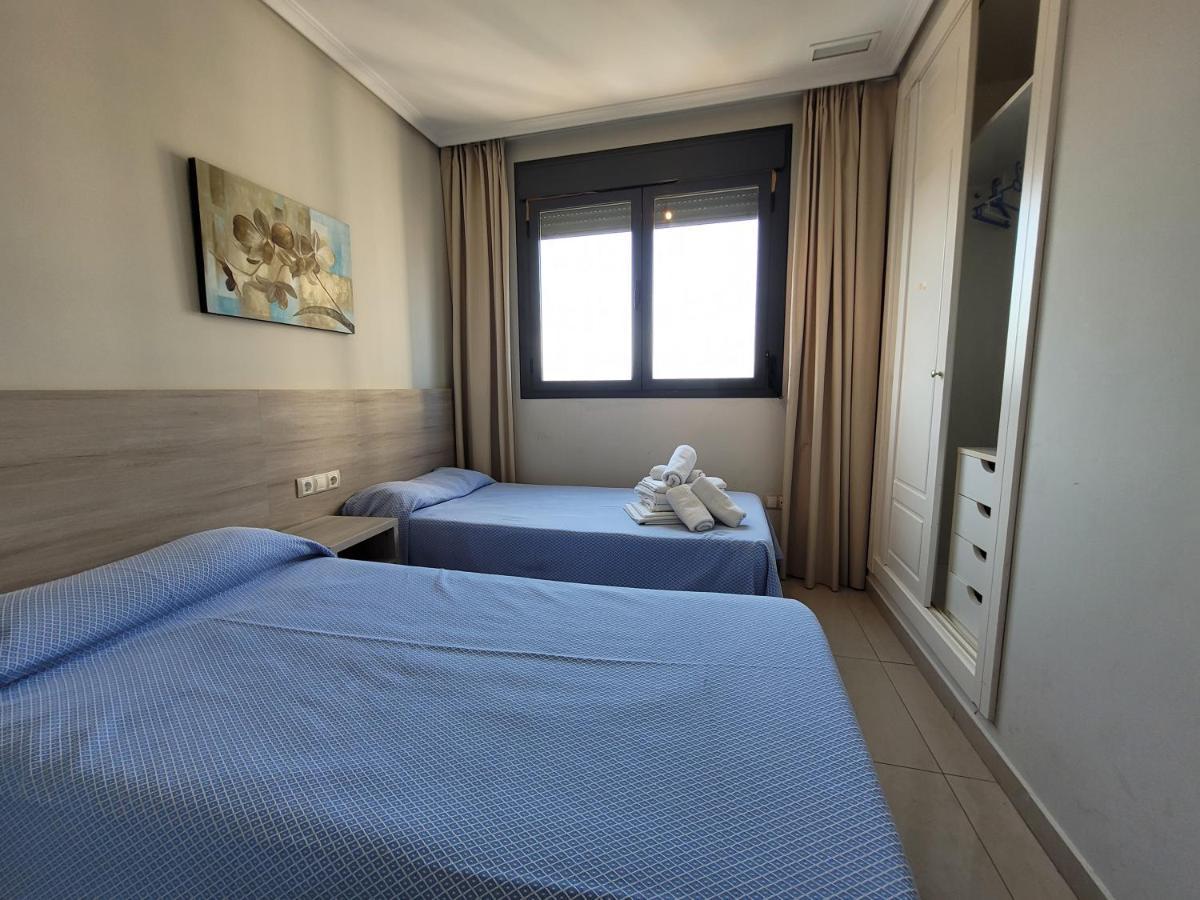 Gemelos 26-Fincas เบนิดอร์ม ภายนอก รูปภาพ